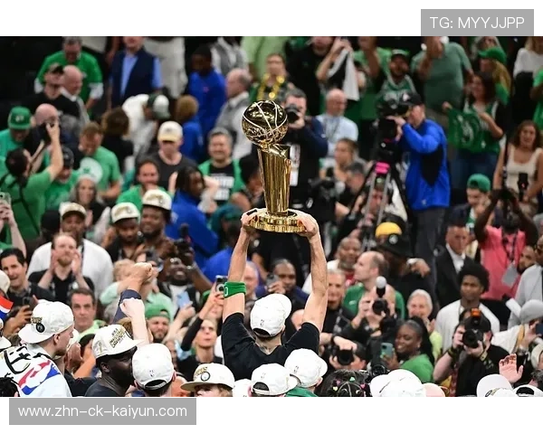 200蝶决赛赫梅列夫斯基坚持到底